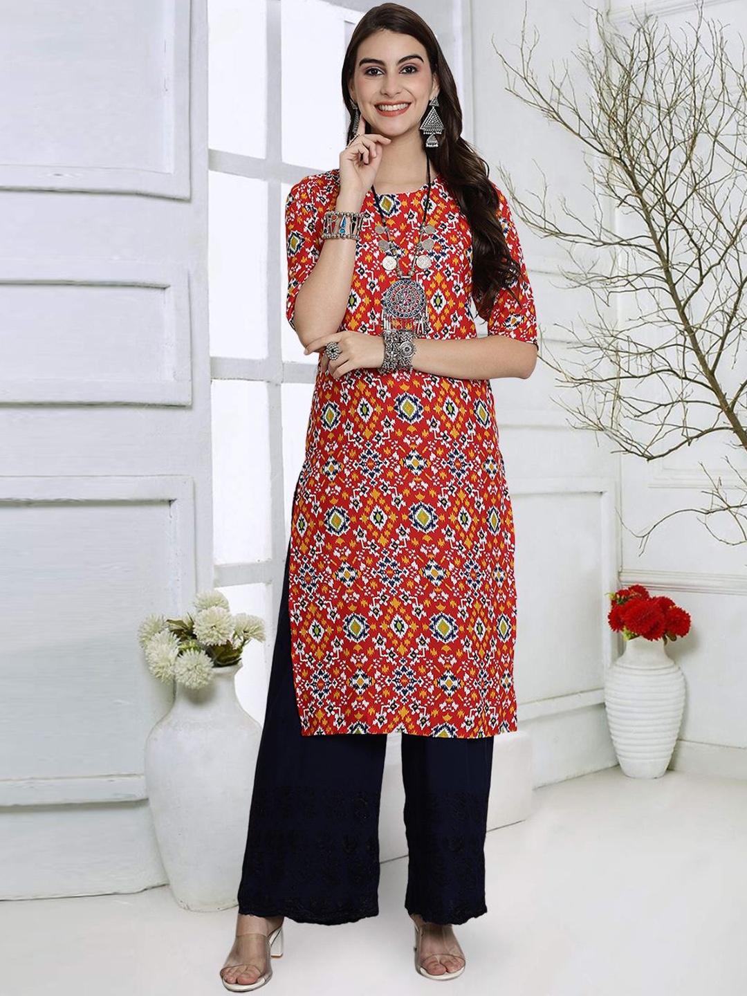 

7Threads Geometric Printed Round Neck Straight Kurta, Orange