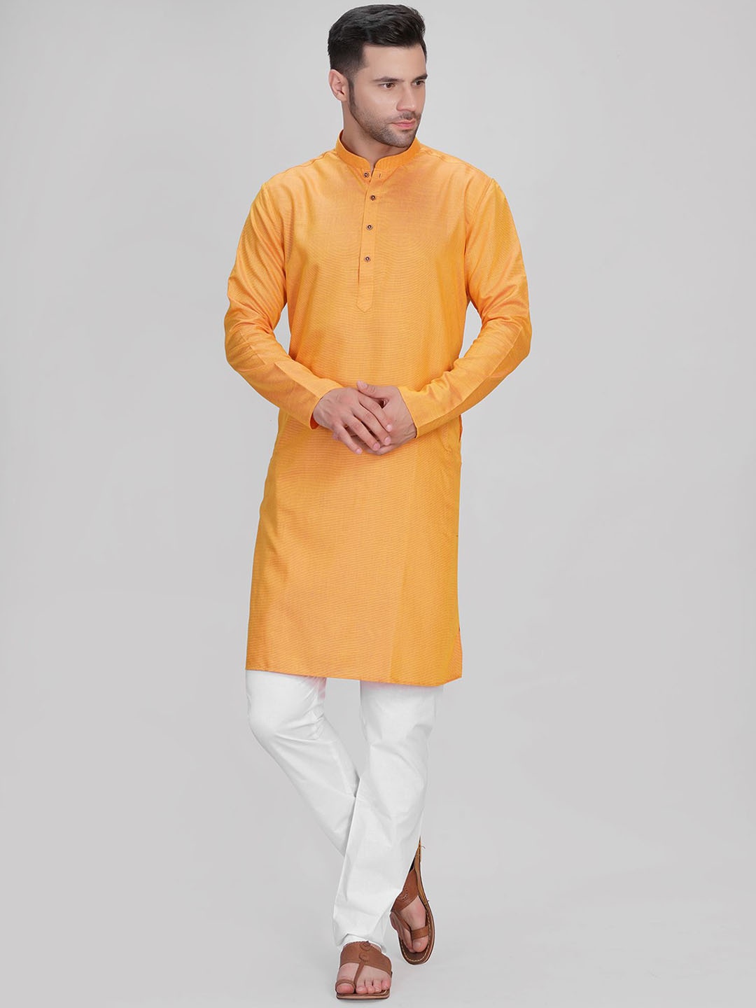 

LA'SCOOT Men Regular Kurta with Pyjamas, Gold