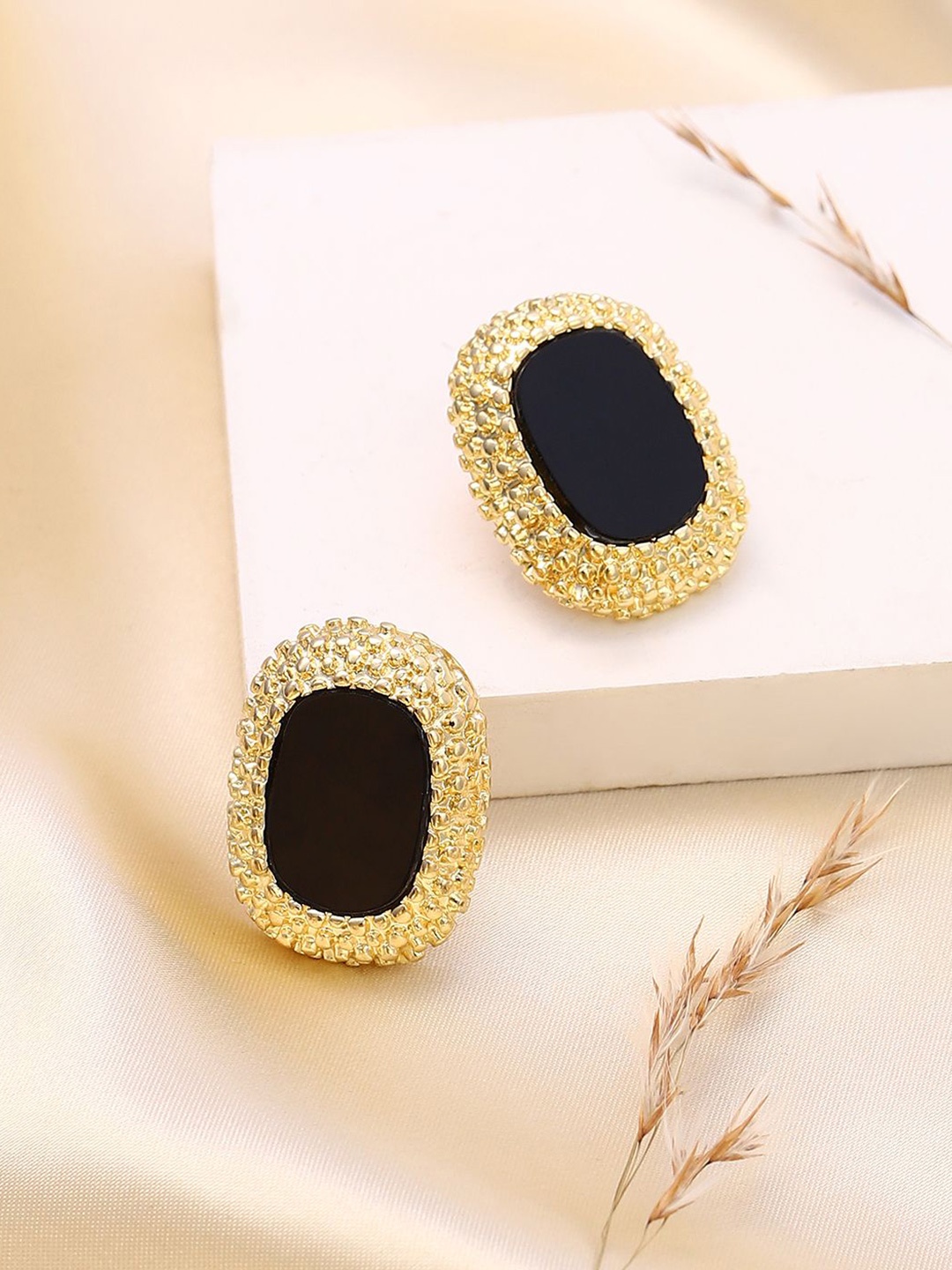 

SOHI Contemporary Studs Earrings, Black