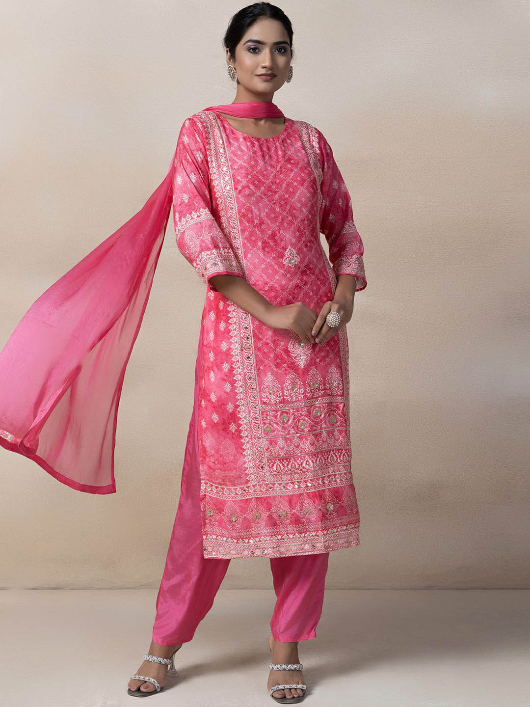 

Rang by Indya Women Ethnic Motifs Printed Regular Kurta with Trousers & With Dupatta, Pink