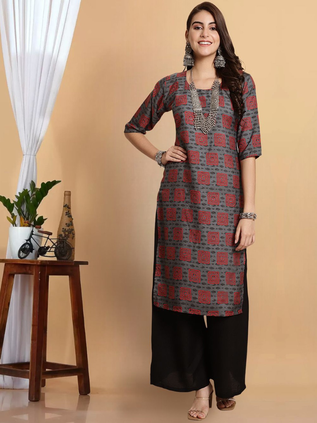 

7Threads Geometric Printed Round Neck Straight Kurta, Grey