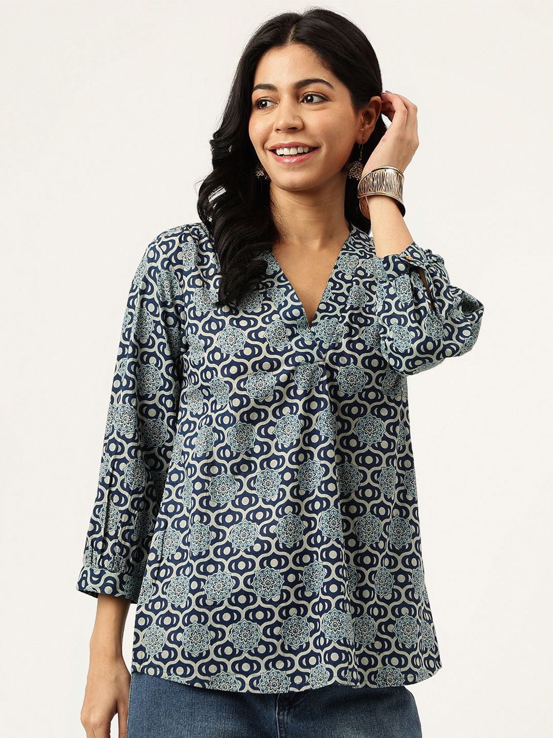 

SPARSA Women Ethnic Printed V-Neck Cotton Top, Blue