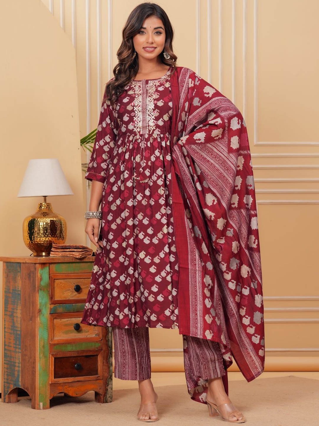 

KALINI Women Yoke Design Regular Thread Work Pure Silk Kurta with Trousers & With Dupatta, Maroon