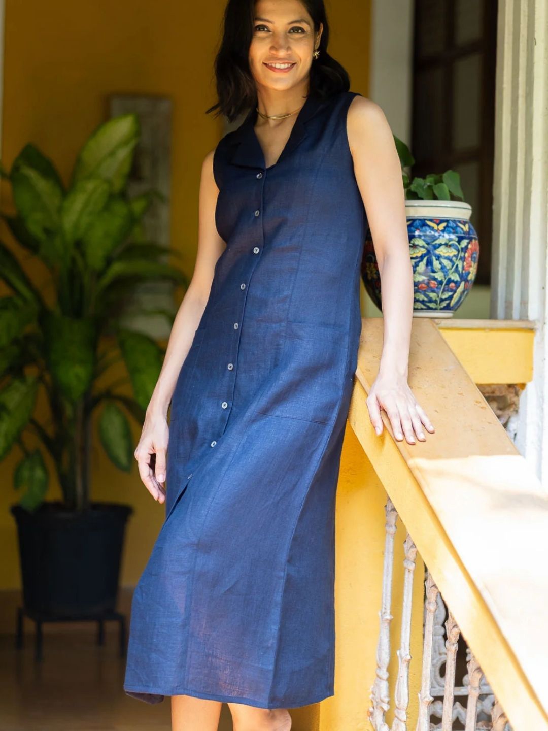 

Creatures of Habit Women Linen Notch Collar Dress, Navy blue