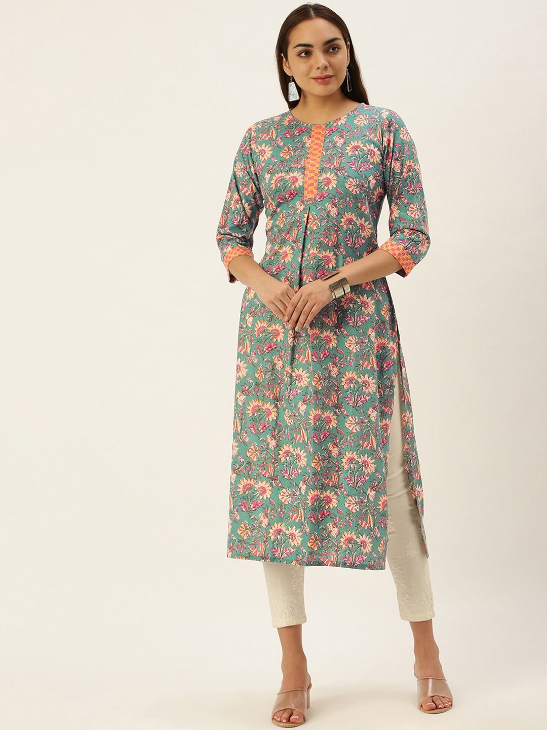 

HRITIKA Women Floral Printed Sequinned Handloom Kurta, Green