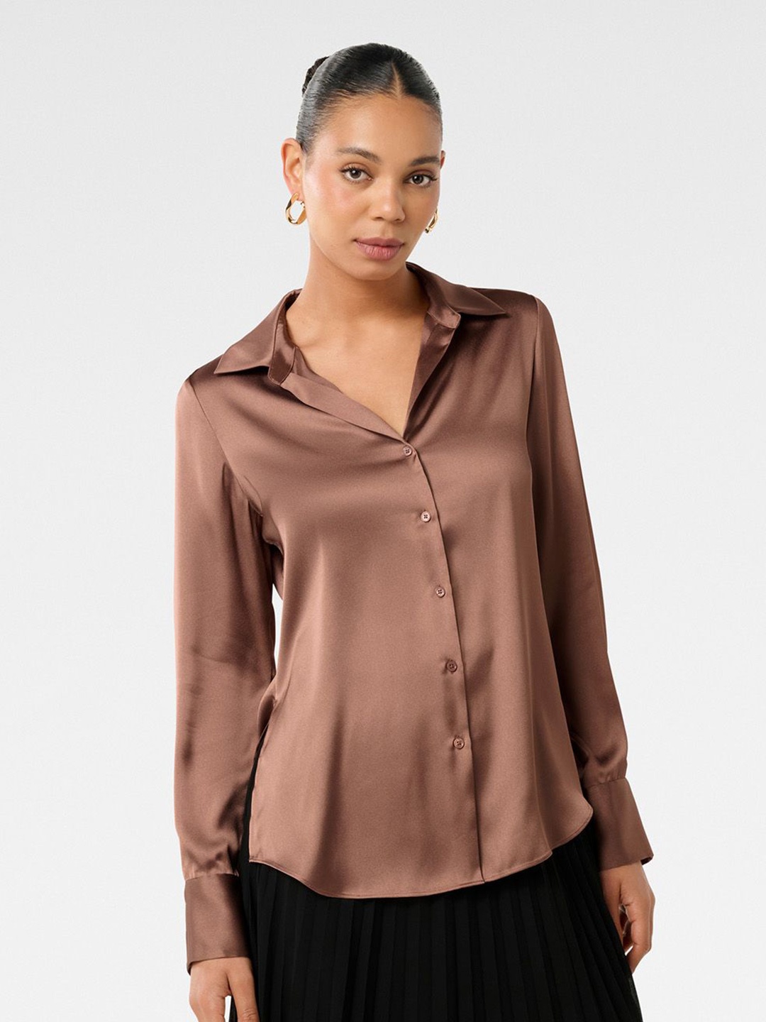 

Forever New Women Classic Spread Collar Solid Casual Shirt, Brown