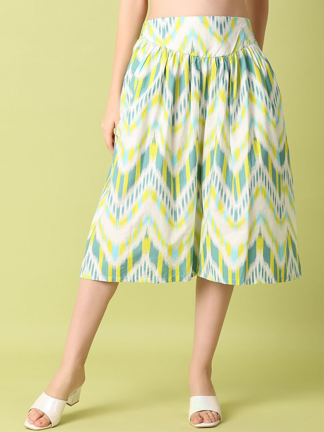 

UNLIMITED Printed Flared Skirt, Green
