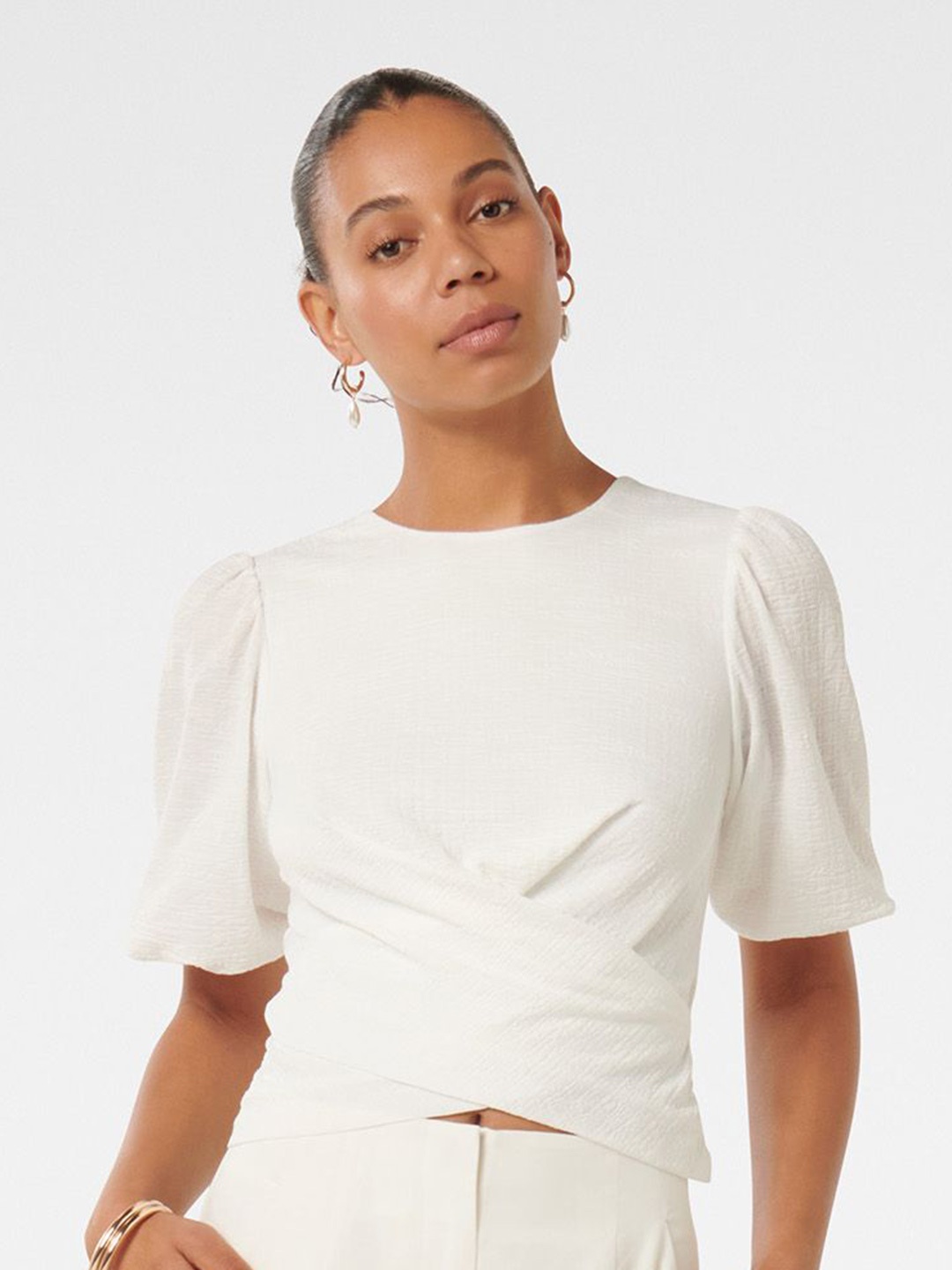 

Forever New Women Solid Round Neck Top, White