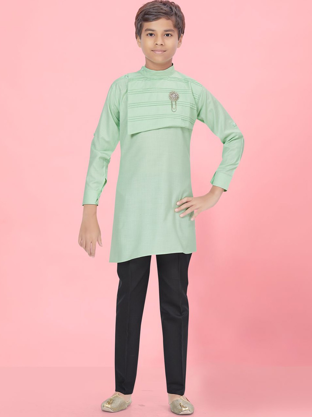 

BAESD Boys Angrakha Mandarin Collar Pure Cotton Asymmetric Straight Kurta With Pyjamas, Green