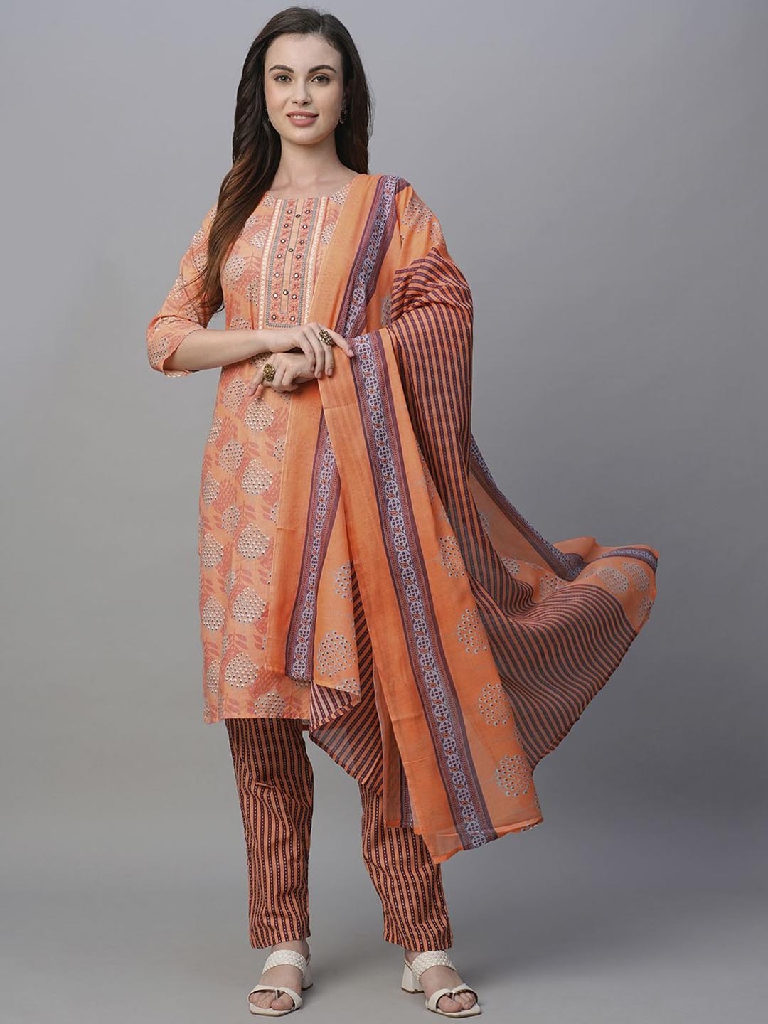 

Kiana Women Ethnic Motifs Printed Regular Pure Cotton Kurta with Trousers & With Dupatta, Orange