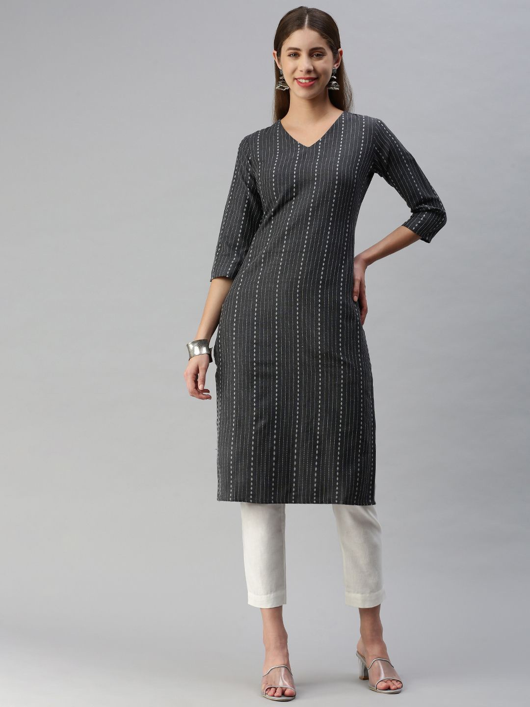 

HRITIKA Women Geometric Striped Thread Work Jacquard Anarkali Kurta, Grey