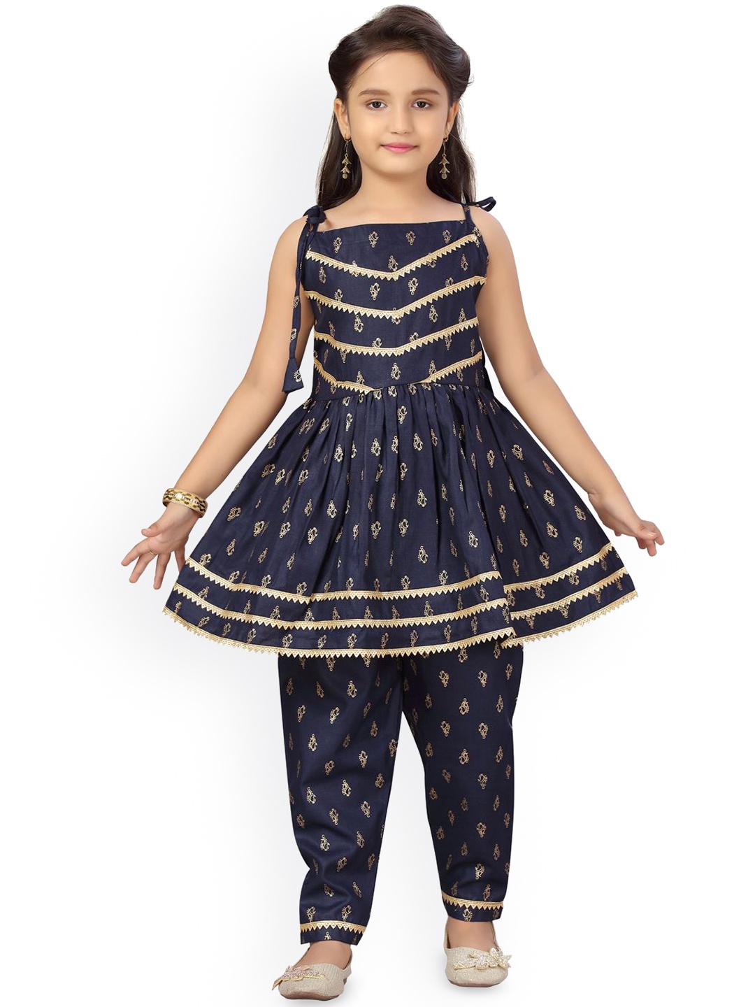 

BAESD Girls Ethnic Motifs Printed Empire Gotta Patti Pure Cotton Kurta with Trousers, Navy blue