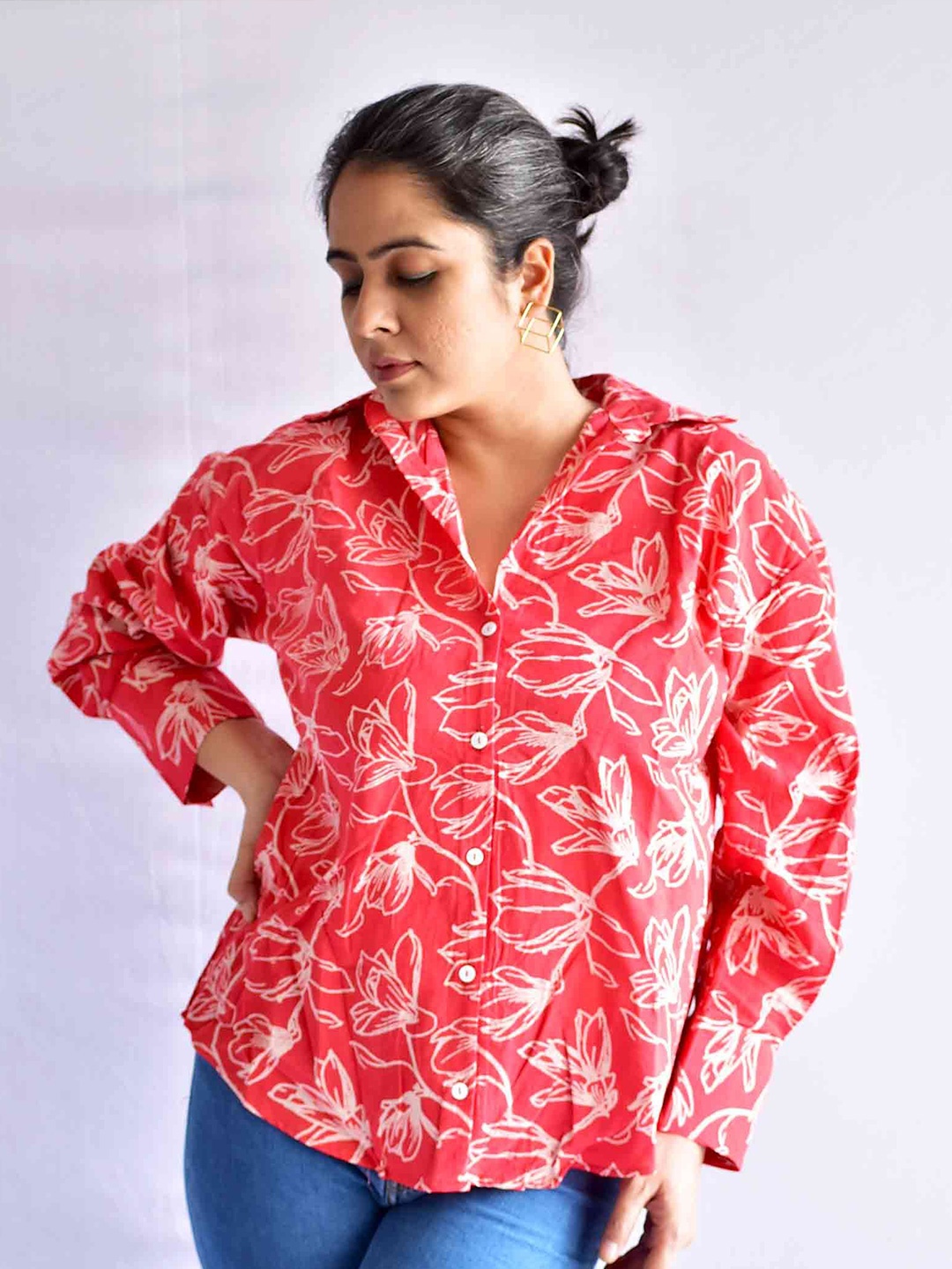 

Sundarii Women Spread Collar Floral Printed Cotton Oversized Casual Shirt, Red