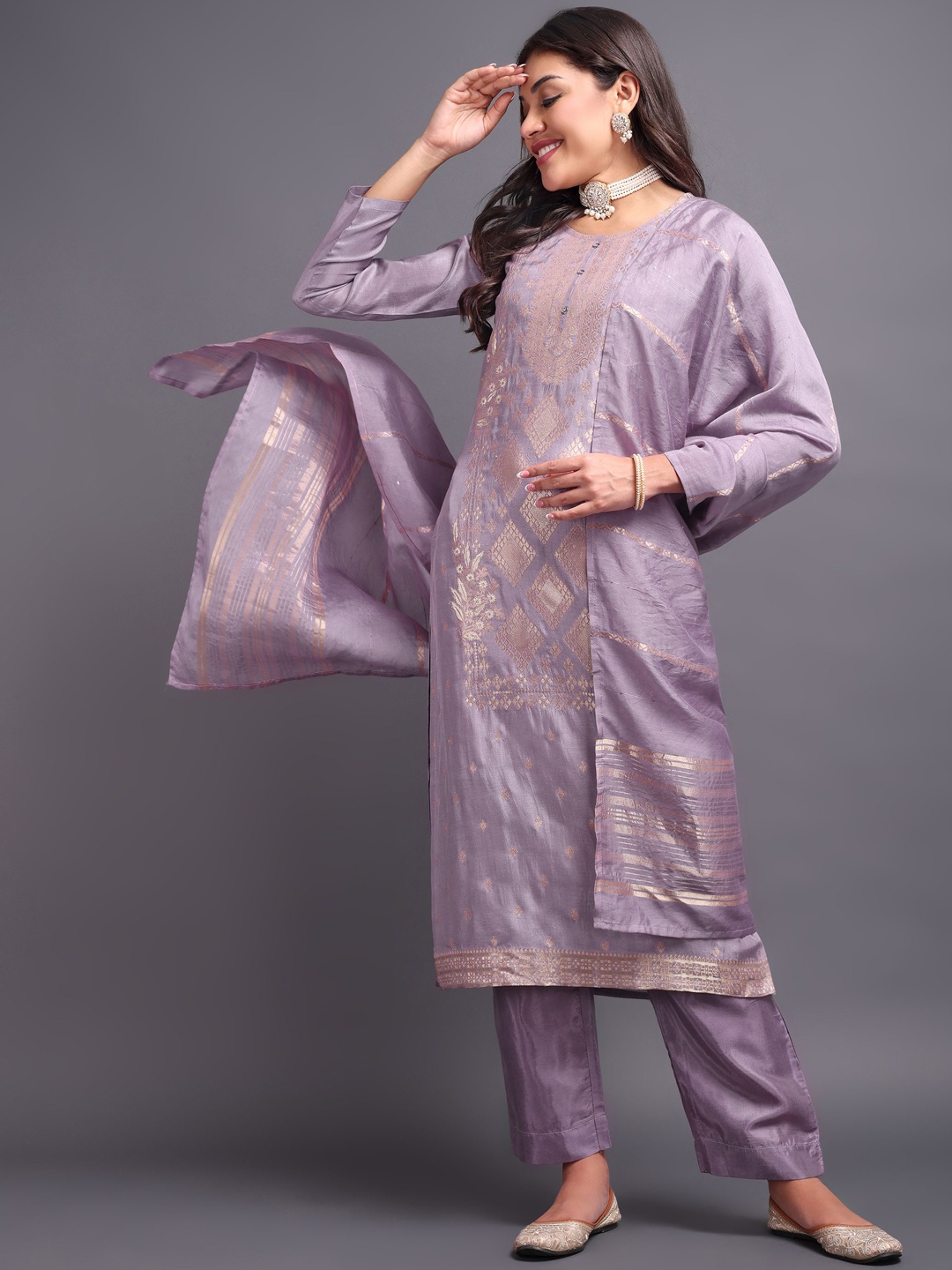 

DISHWA FASHION Women Regular Kurta with Trousers & With Dupatta, Lavender