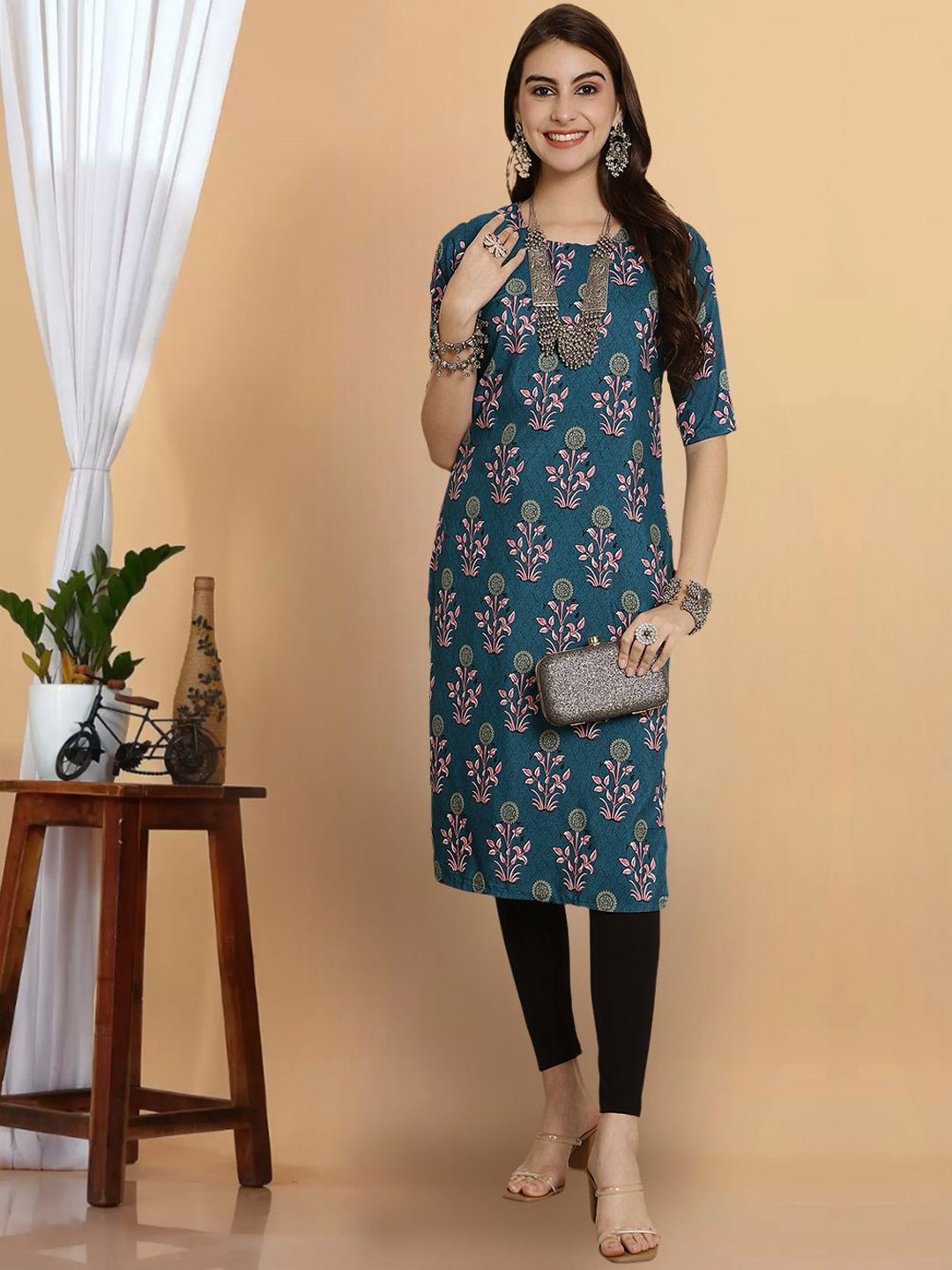 

7Threads Floral Printed Straight Kurta, Blue