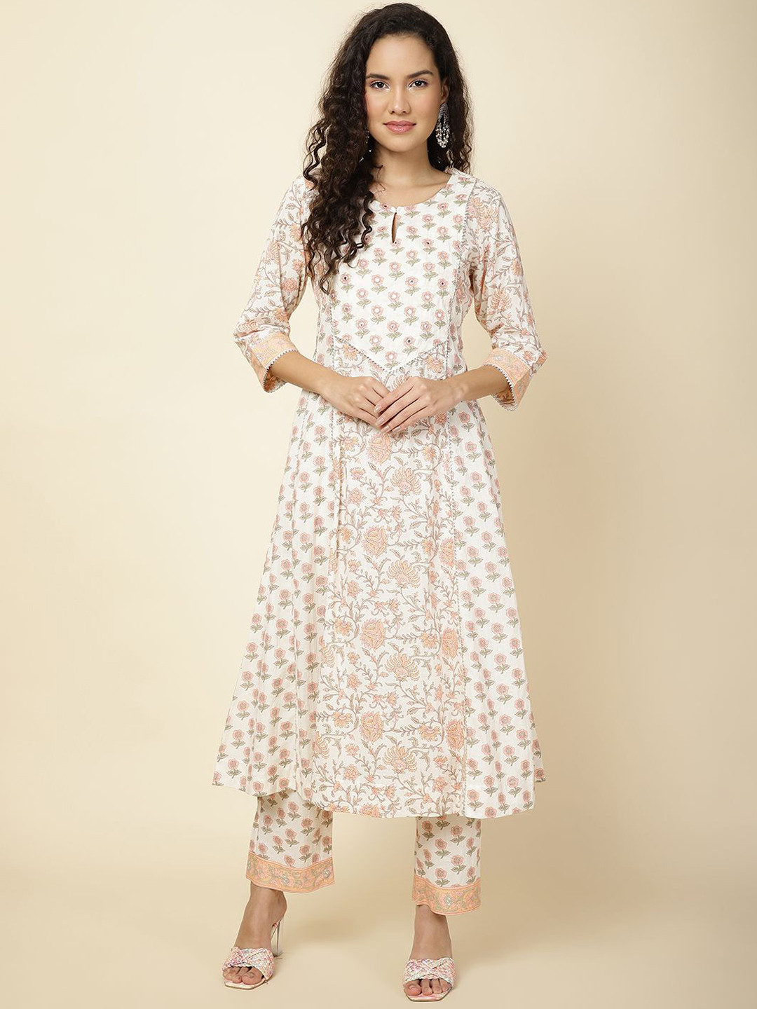 

Meena Bazaar Women Floral Printed Regular Kurta with Trousers, Cream