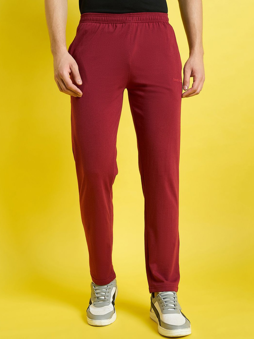 

bearbrother Men Solid Mid-Rise Track Pants, Maroon