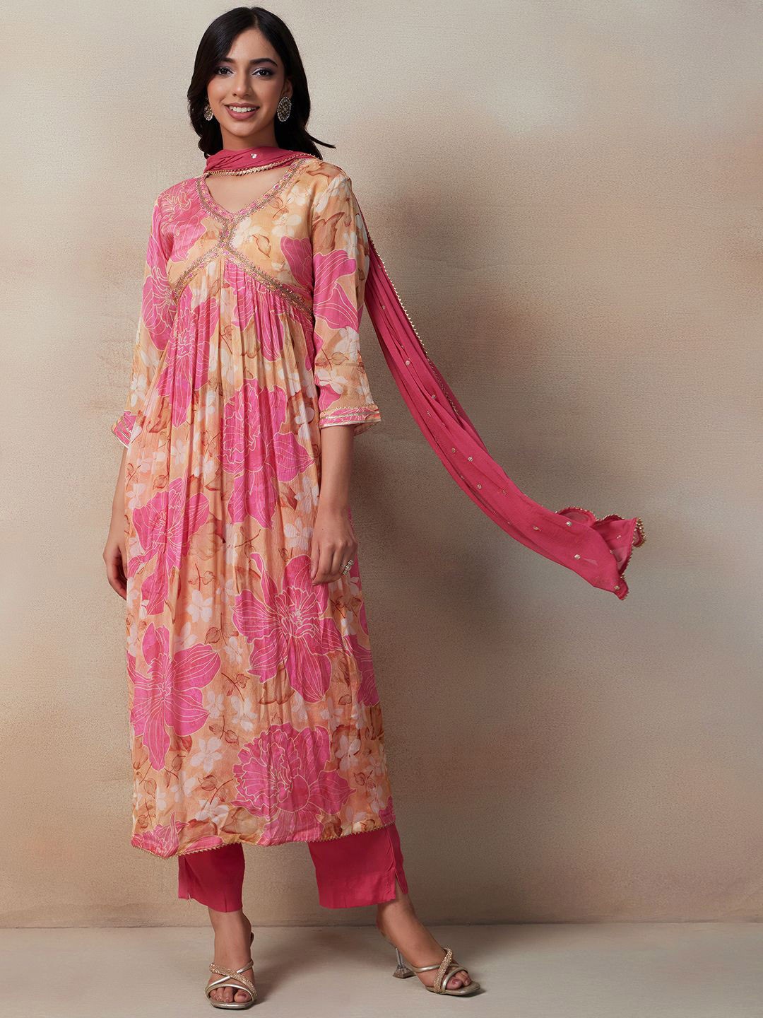 

Rang by Indya Women Floral Printed Regular Thread Work Kurta with Trousers & With Dupatta, Pink