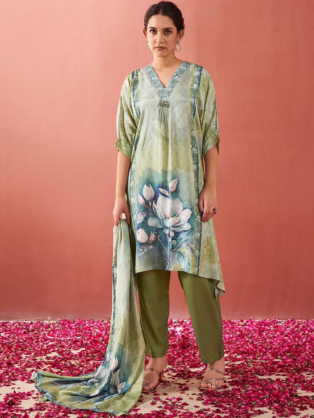 

Kaftanize Floral Printed Puff Sleeves Regular A-Line Kurta with Trousers & Dupatta, Green