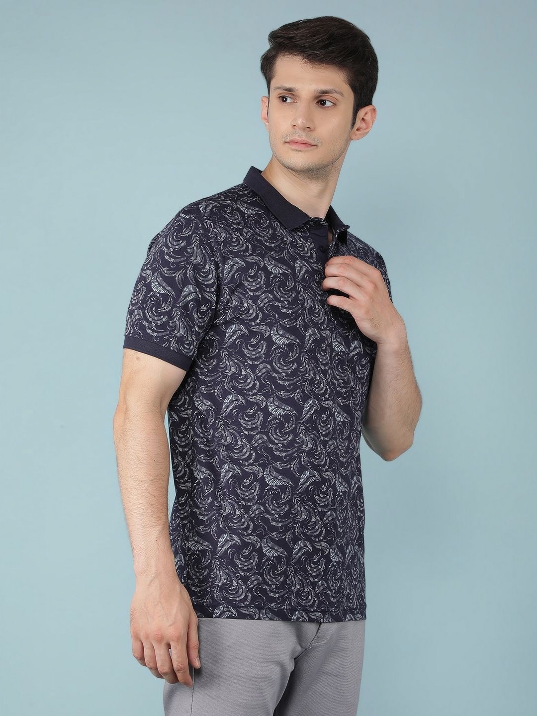 

Crimsoune Club Men Printed Raw Edge Slim Fit T-shirt, Navy blue