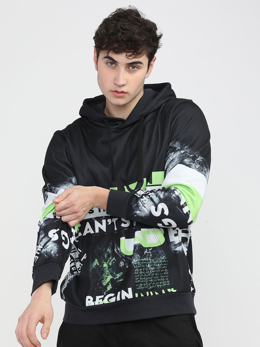 

HIGHLANDER Men Printed Sweatshirt, Black