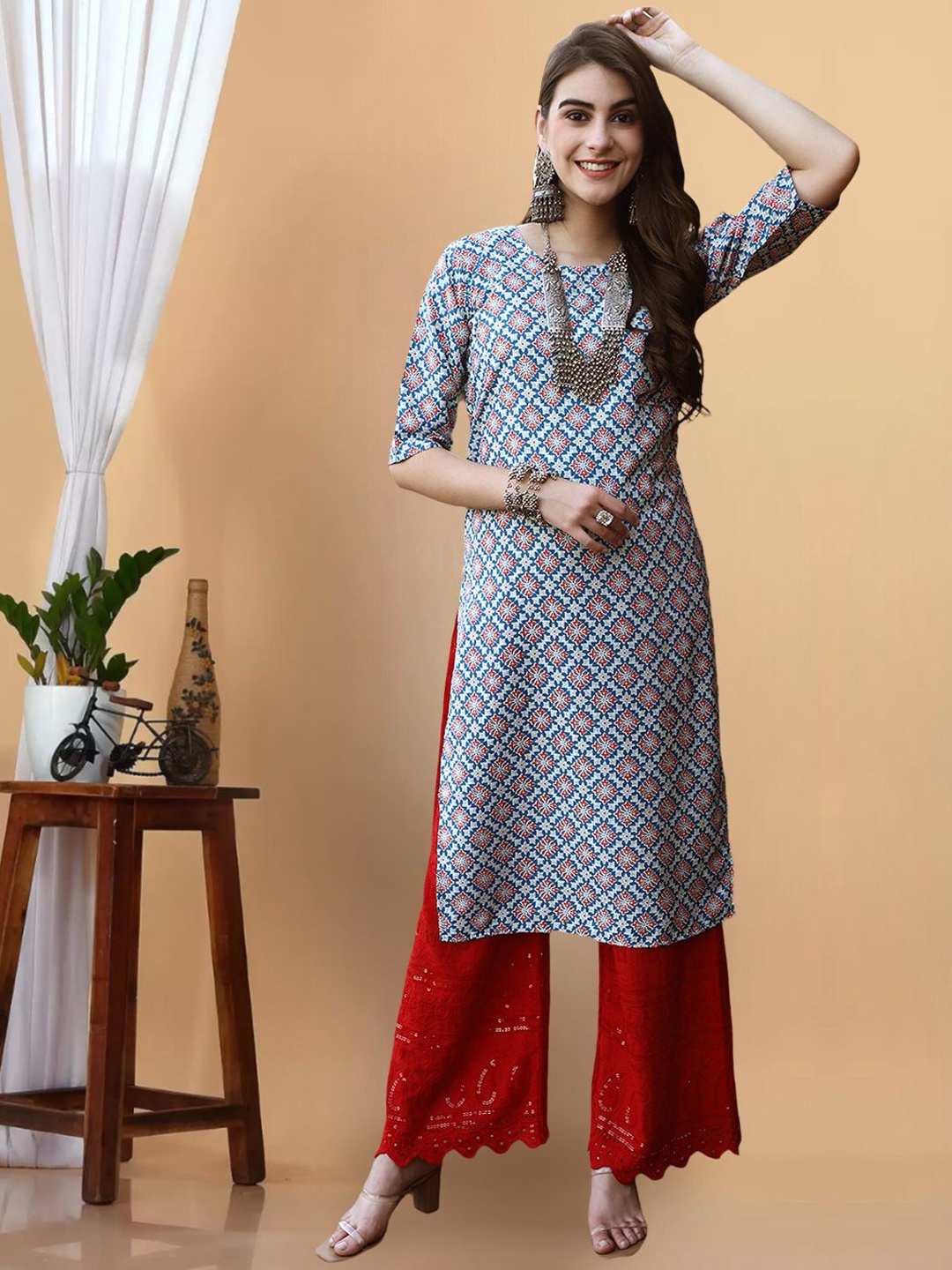 

7Threads Ethnic Motifs Printed Round Neck Straight Kurta, Blue