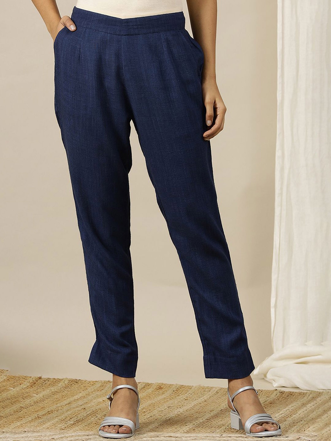 

AURELIA Women Solid Slim Fit Pleated Casual Trousers, Blue