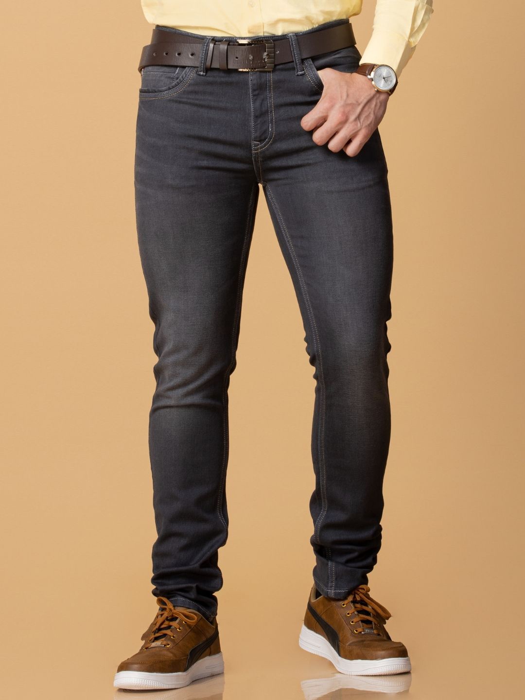 

Berkshire Men Smart Slim Fit Light Fade Stretchable Jeans, Black