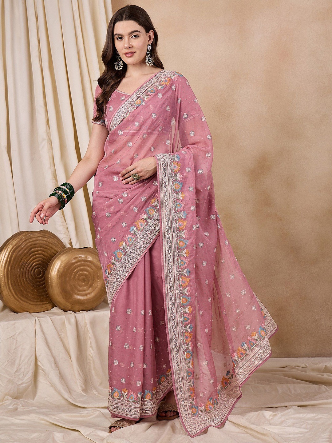 

KAVINDI Floral Beads and Stones Organza Heavy Work Saree, Pink