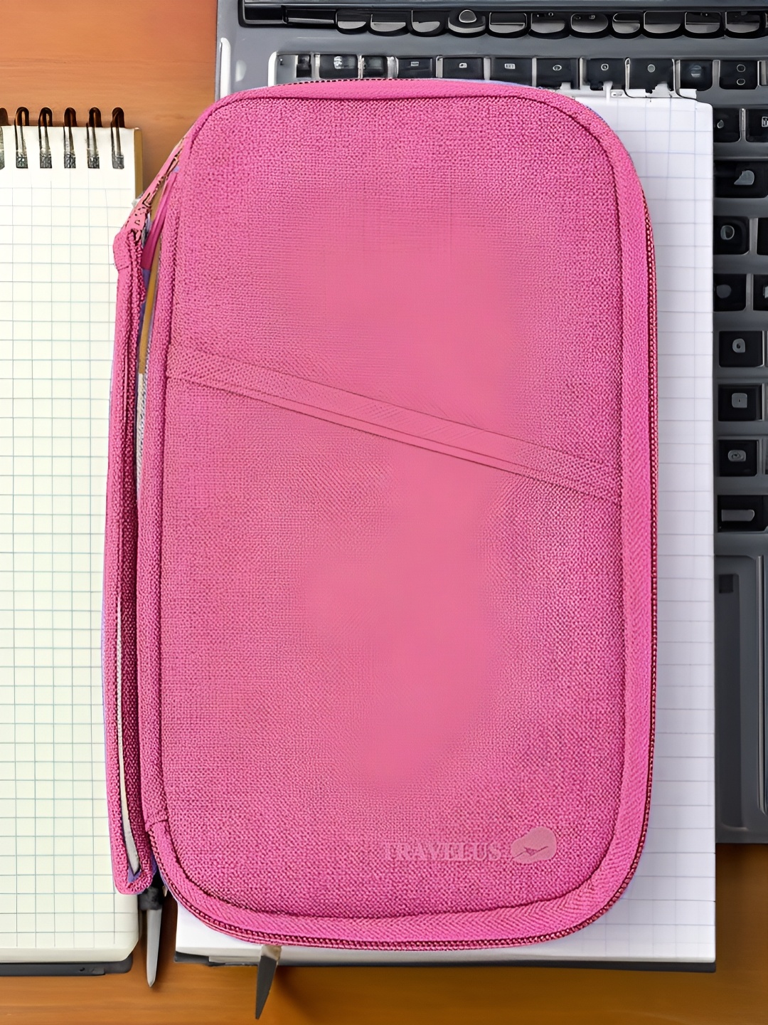 

Aura Pink Set of 1 Water Resistant Separator Organisers