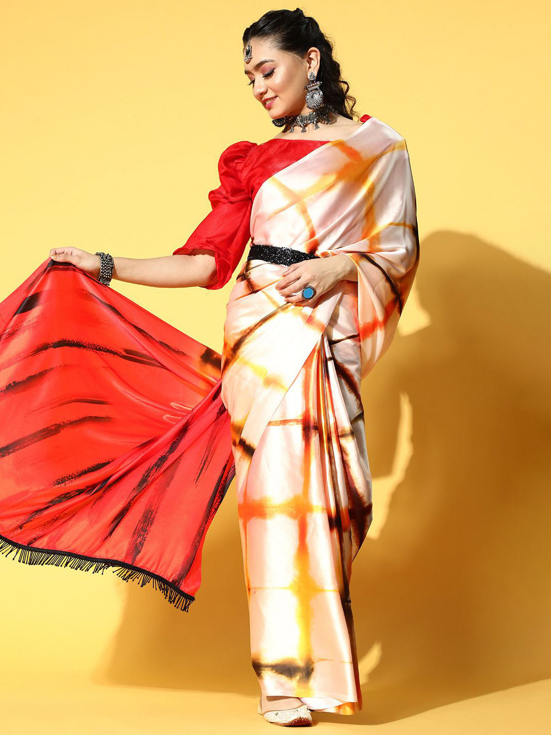

KIMISHA Checked Printed Satin Saree, Cream