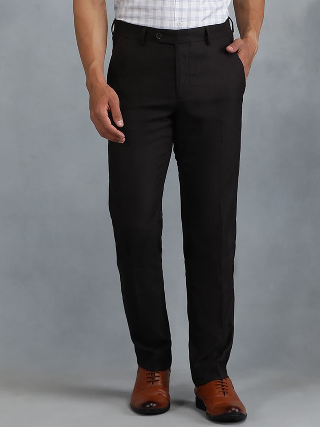

Greenfibre Men Mid-Rise Slim Fit Trousers, Black