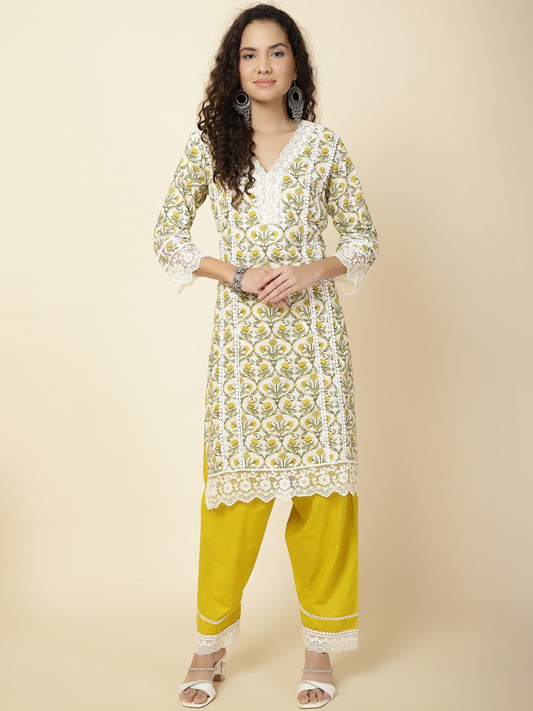 

Meena Bazaar Women Ethnic Motifs Printed Regular Kurta with Salwar, Cream