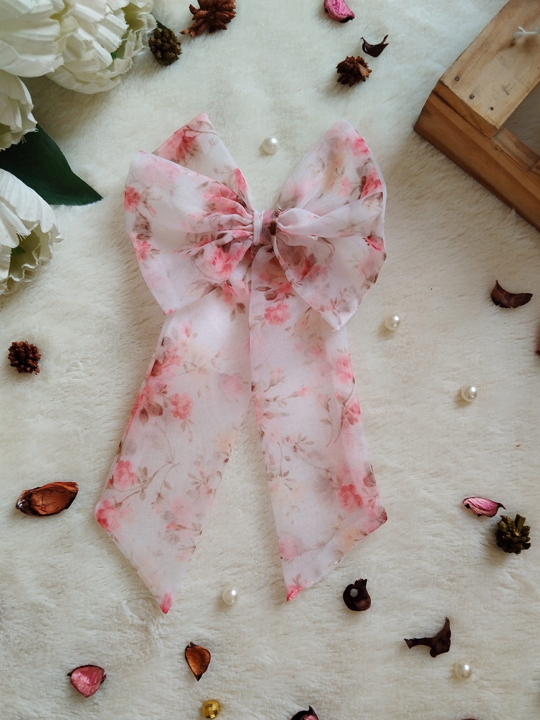 

LABEL KANUPRIYA Women FloralHair Bow Clip, White