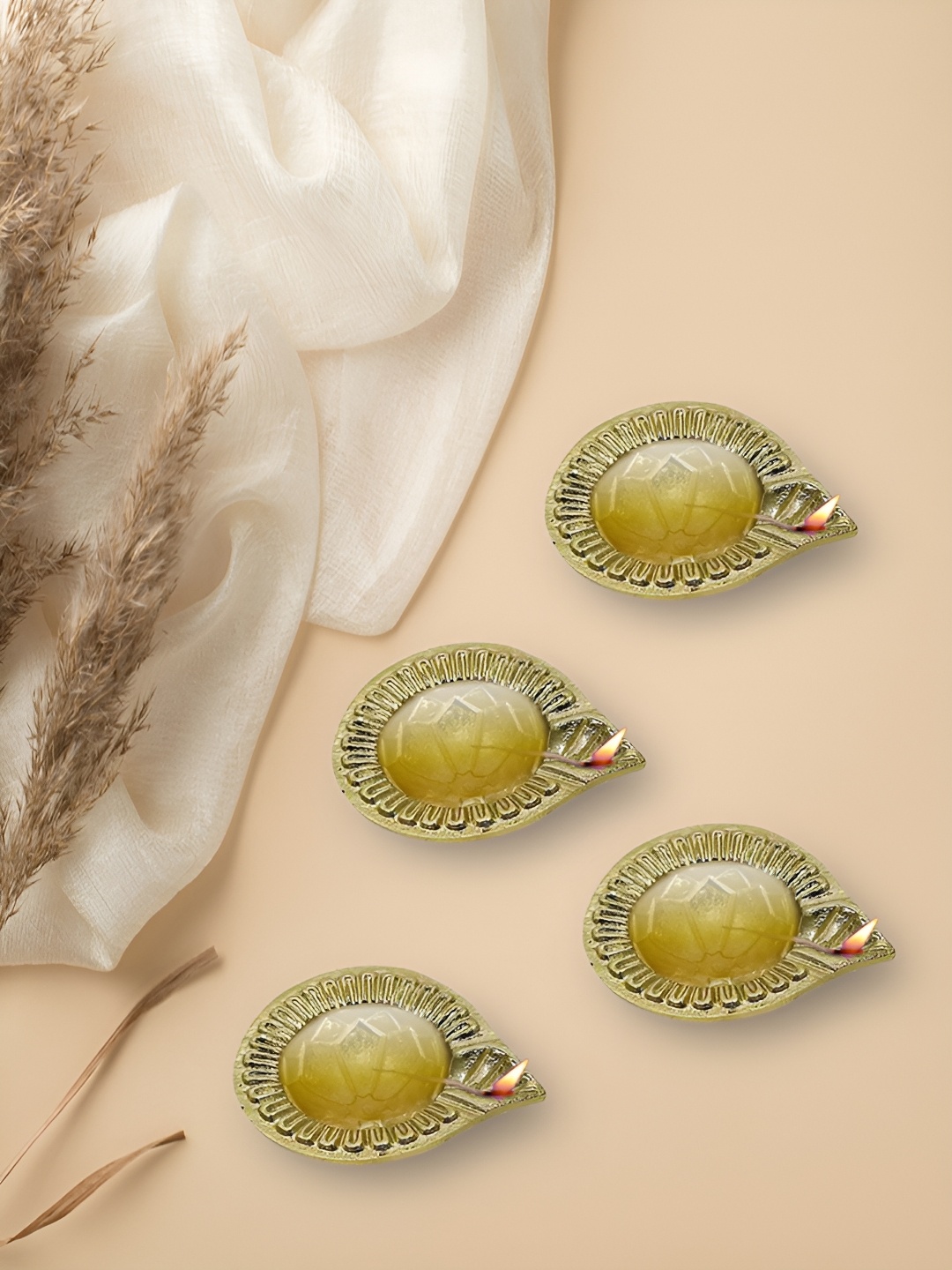 

Metalsmith 4Pcs Yellow Textured Aluminium Diya, Gold