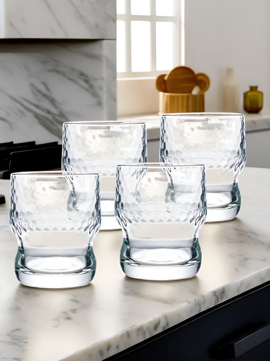 

UMAI 4 Pcs Lead Free Water Glasses 300ml Each, Transparent