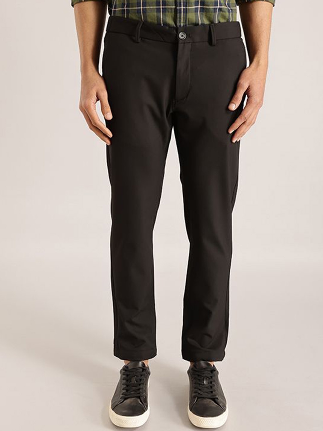 

Indian Terrain Men Brooklyn Slim Fit Chinos Trousers, Black