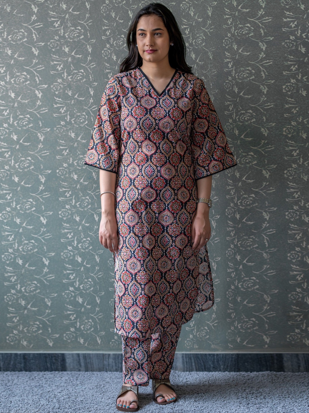 

JAIPURI BUNAAI Women Ethnic Motifs Printed Regular Pure Cotton Kurta with Palazzos, Blue