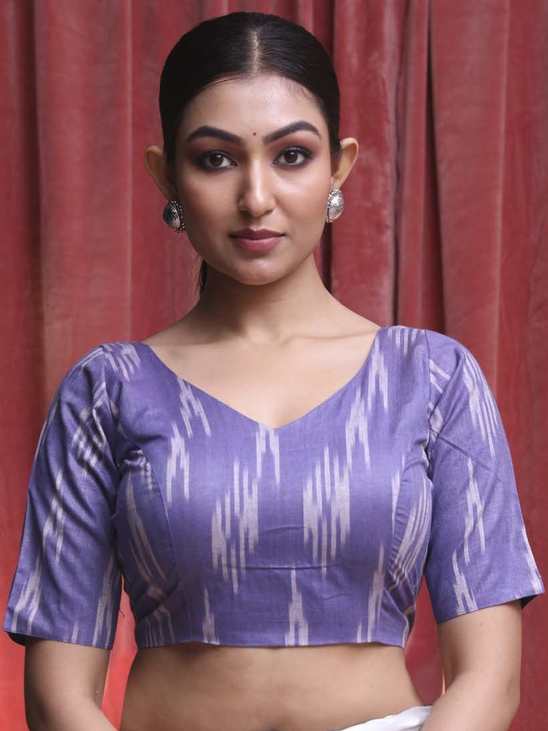

Indethnic Ikkat Printed Cotton Saree Blouse, Lavender