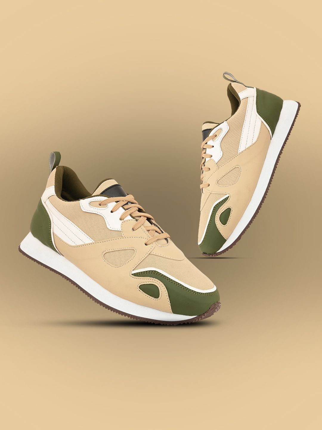 

The Roadster Lifestyle Co Men Colorblocked Lace Up Sneakers, Cream