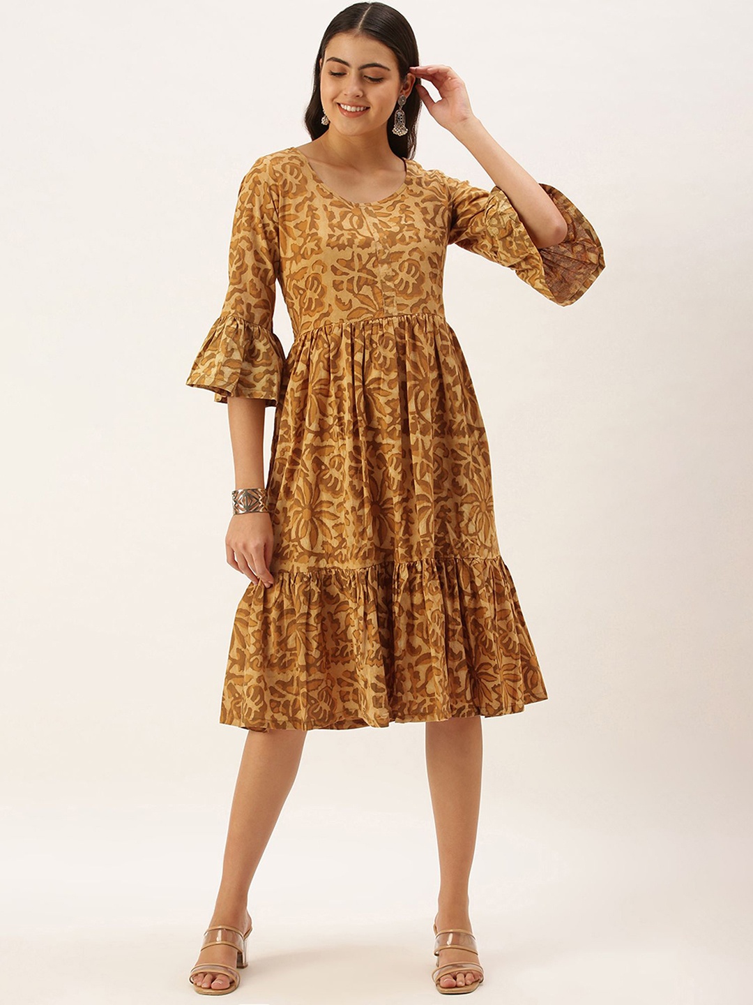 

HRITIKA Women Ethnic Motifs Printed Flared Sleeves Handloom Anarkali Kurta, Brown