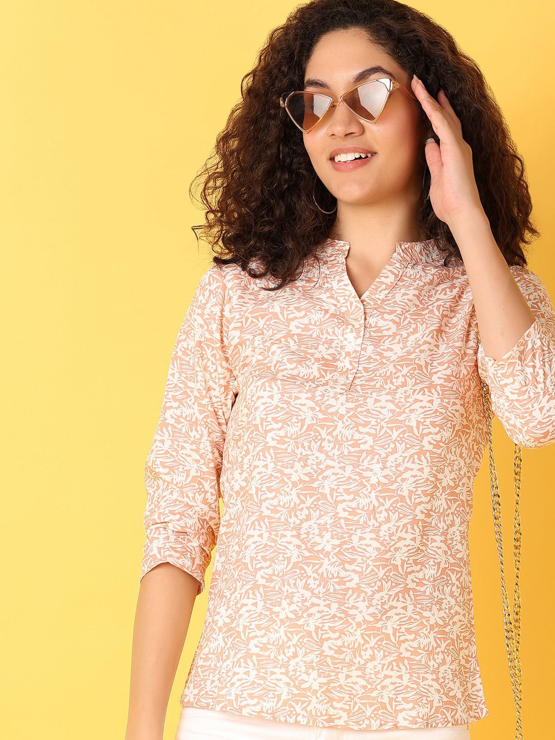 

UNLIMITED Women Floral Printed Mandarin Collar Top, Peach