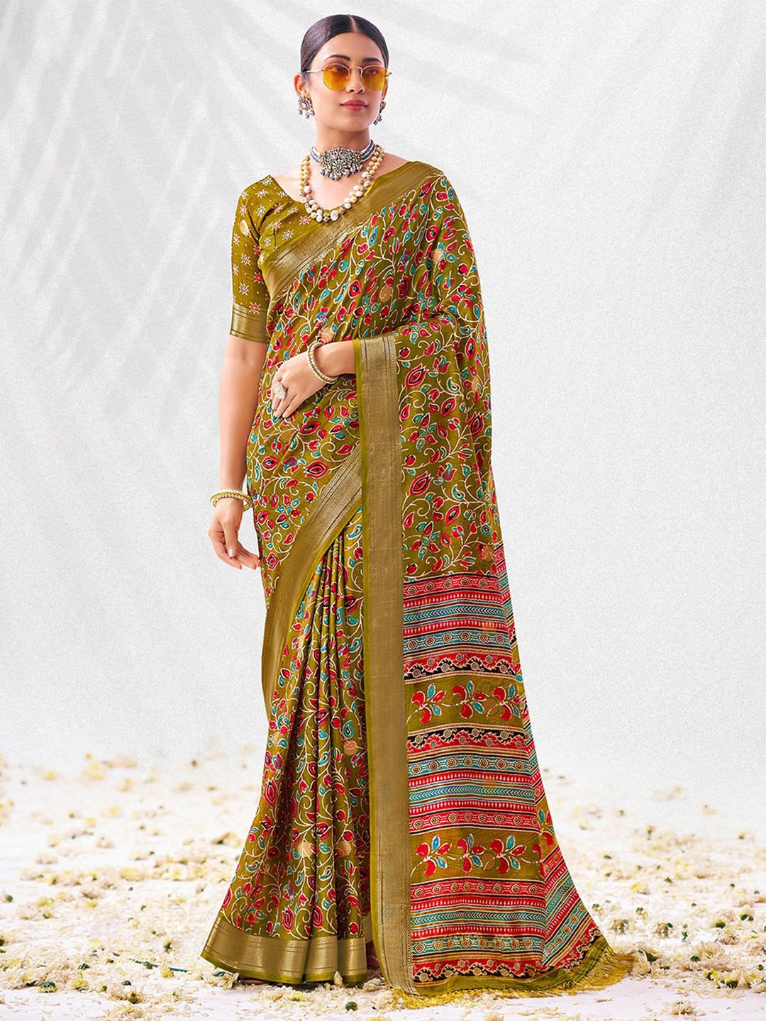 

SANSKAR Floral Zari Saree, Green