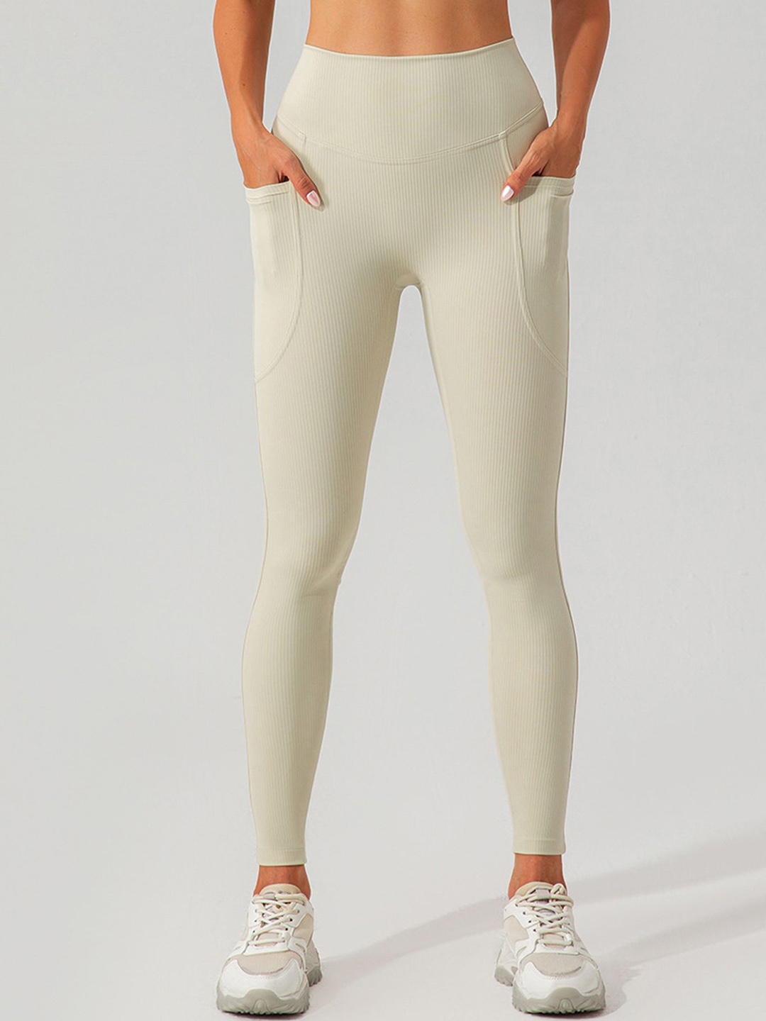 

LULU & SKY Slim-Fit Sports Tights, Off white