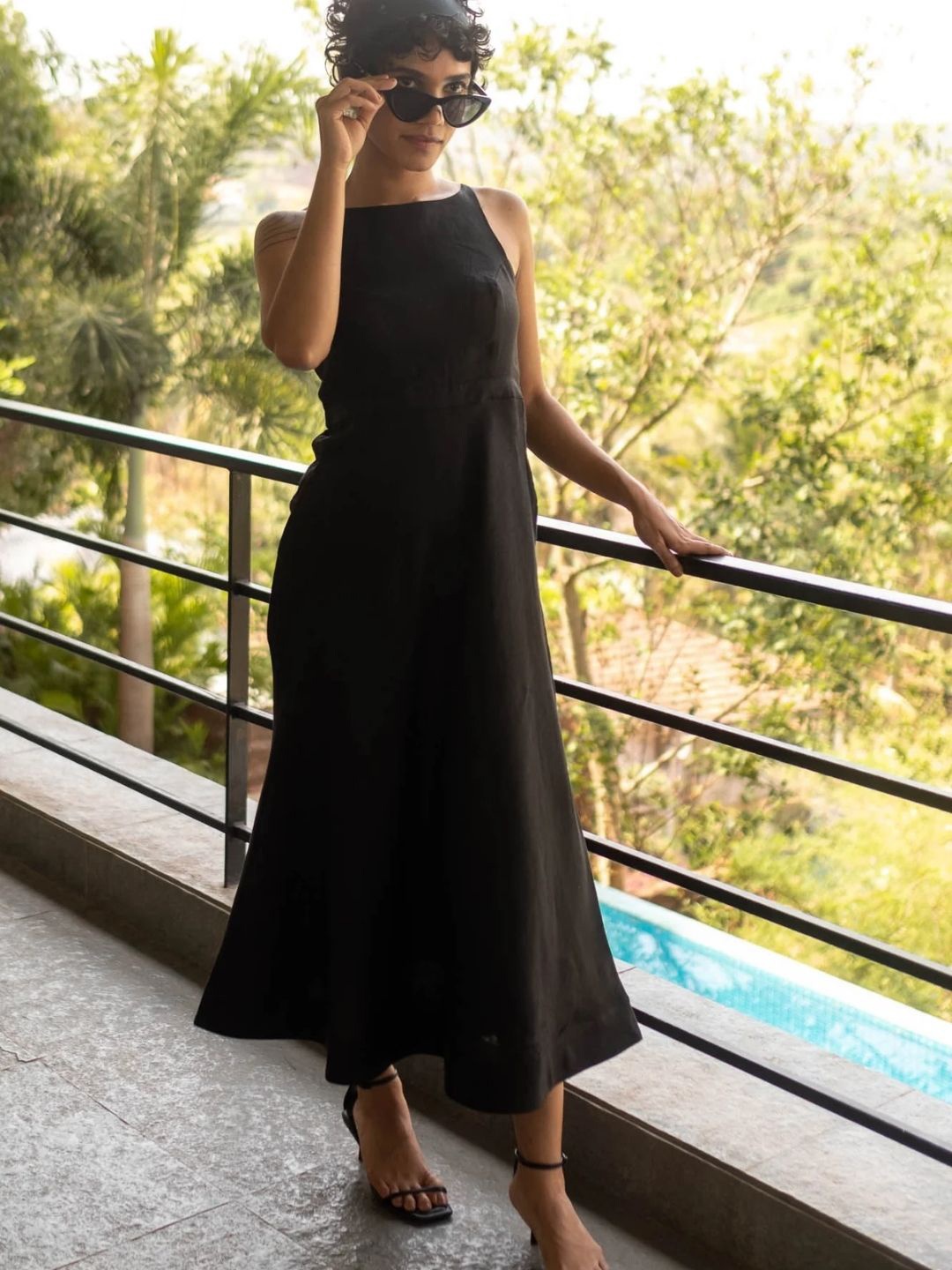 

Creatures of Habit Linen Cutaway Maxi Dress, Black