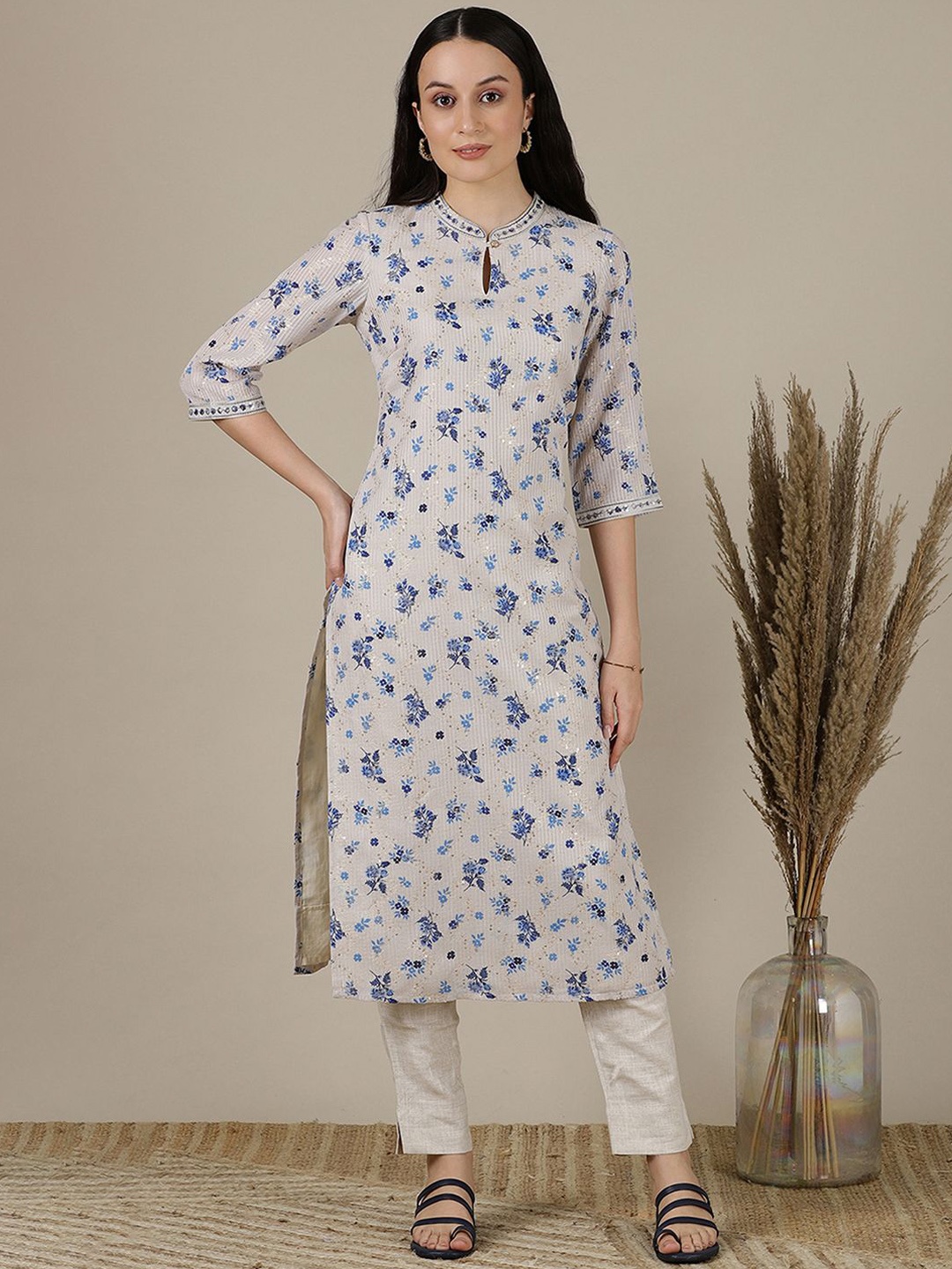 

AURELIA Women Floral Printed Flared Sleeves Mirror Work Kurta, Beige