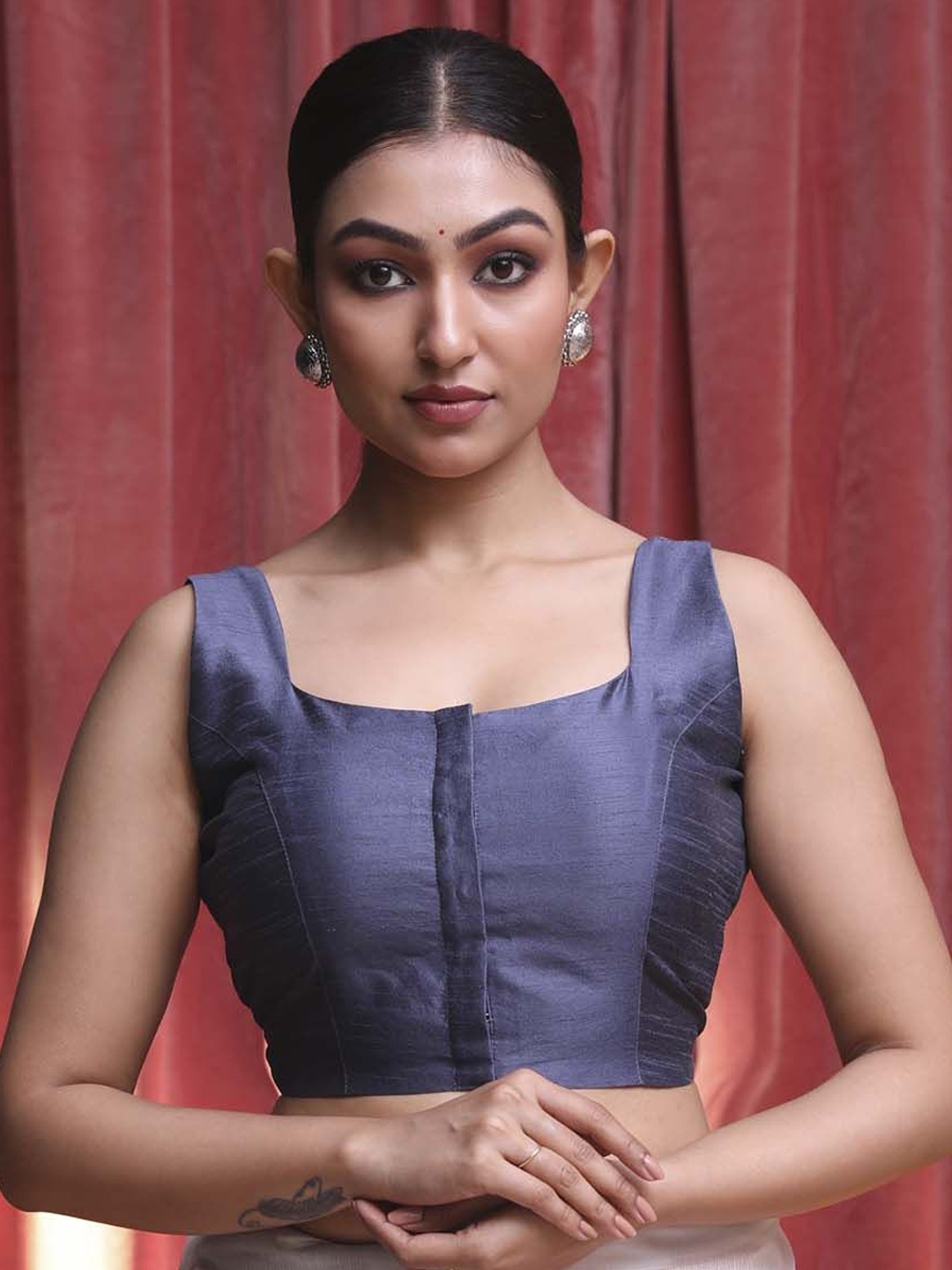 

Indethnic Square Neck Saree Blouse, Grey