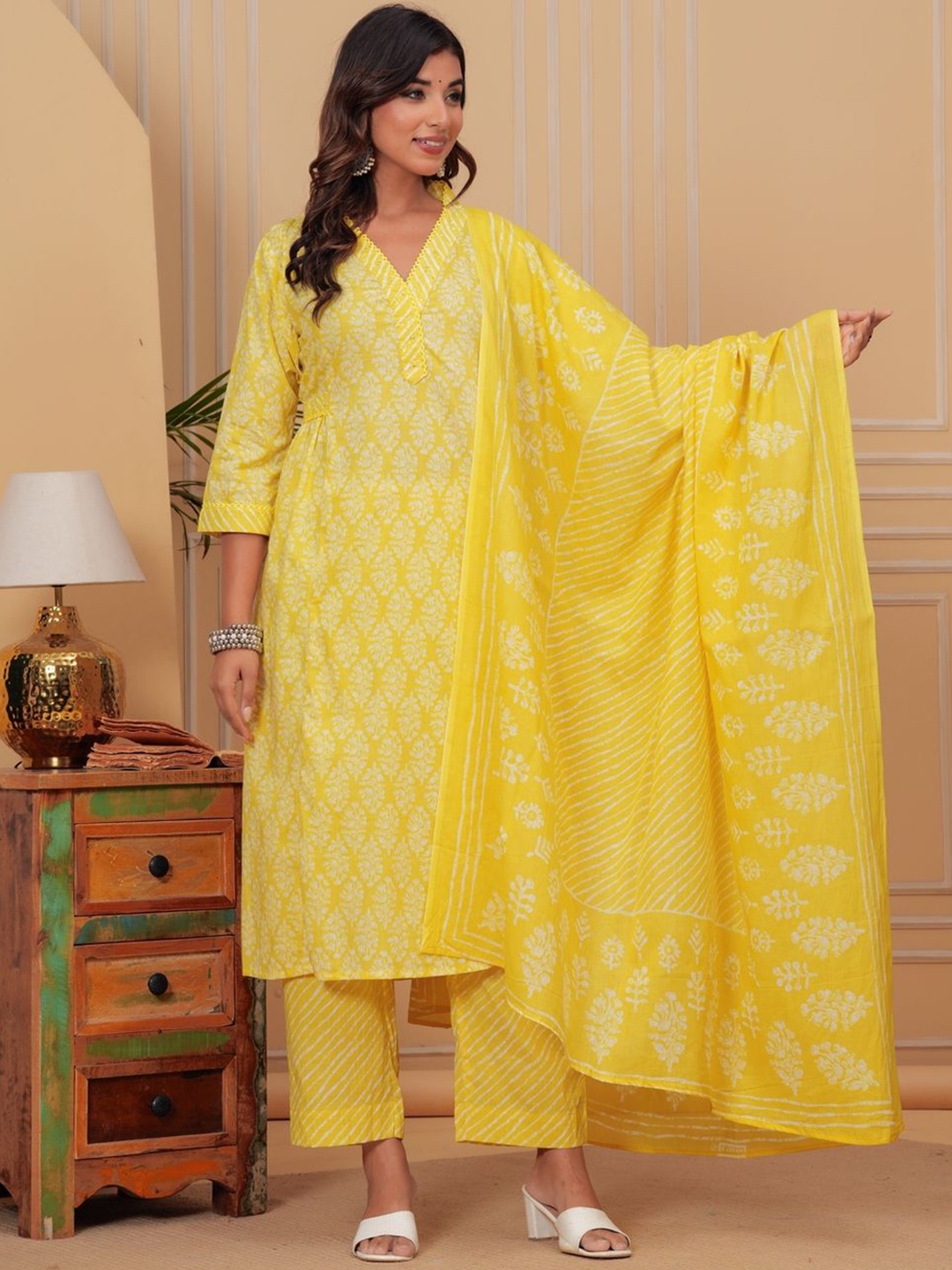 

KALINI Women Floral Printed Regular Gotta Patti Pure Cotton Kurta with Trousers & With Dupatta, Yellow