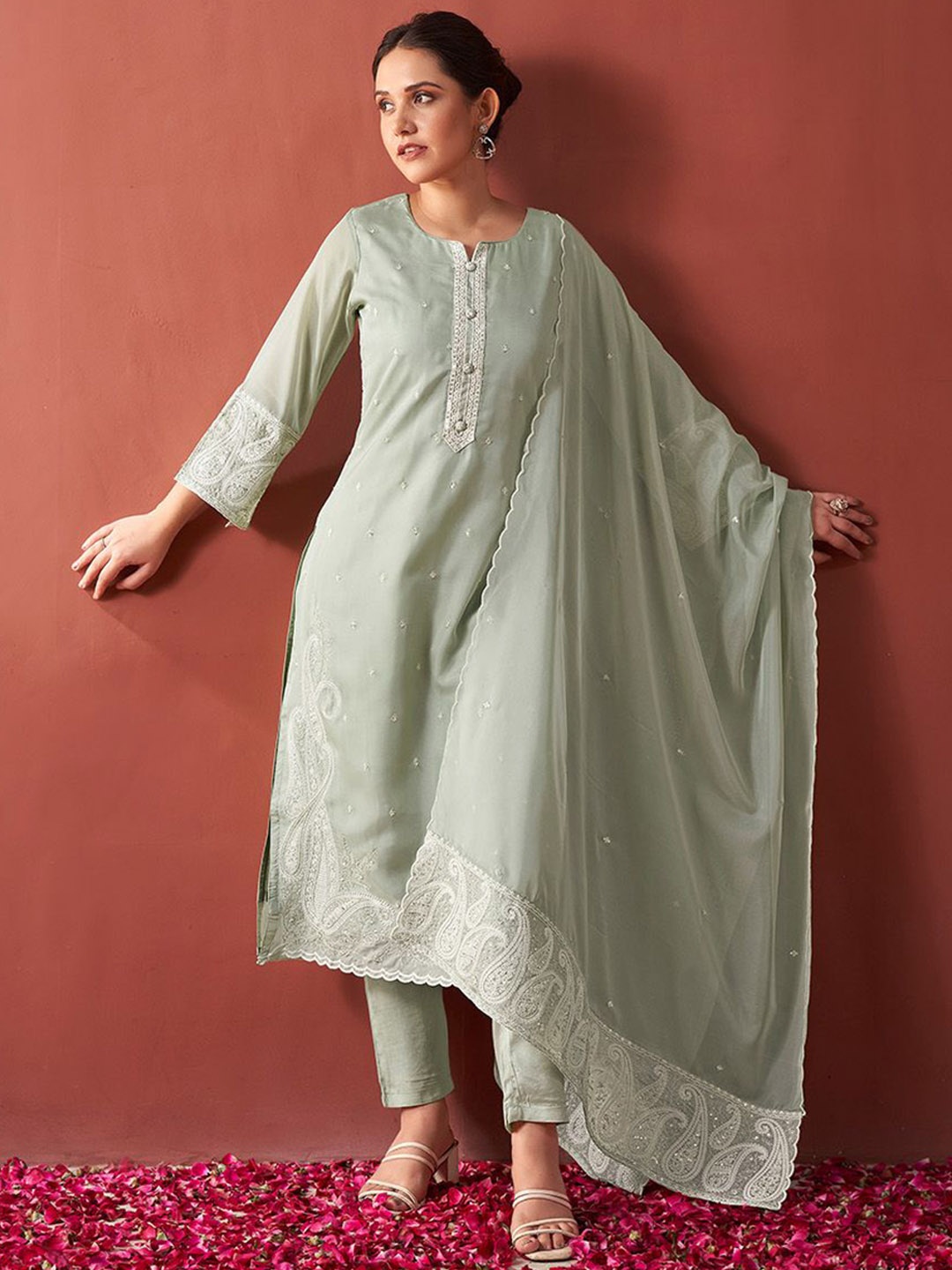 

Kaftanize Floral Embroidered Straight Kurta With Trouser & Dupatta, Green