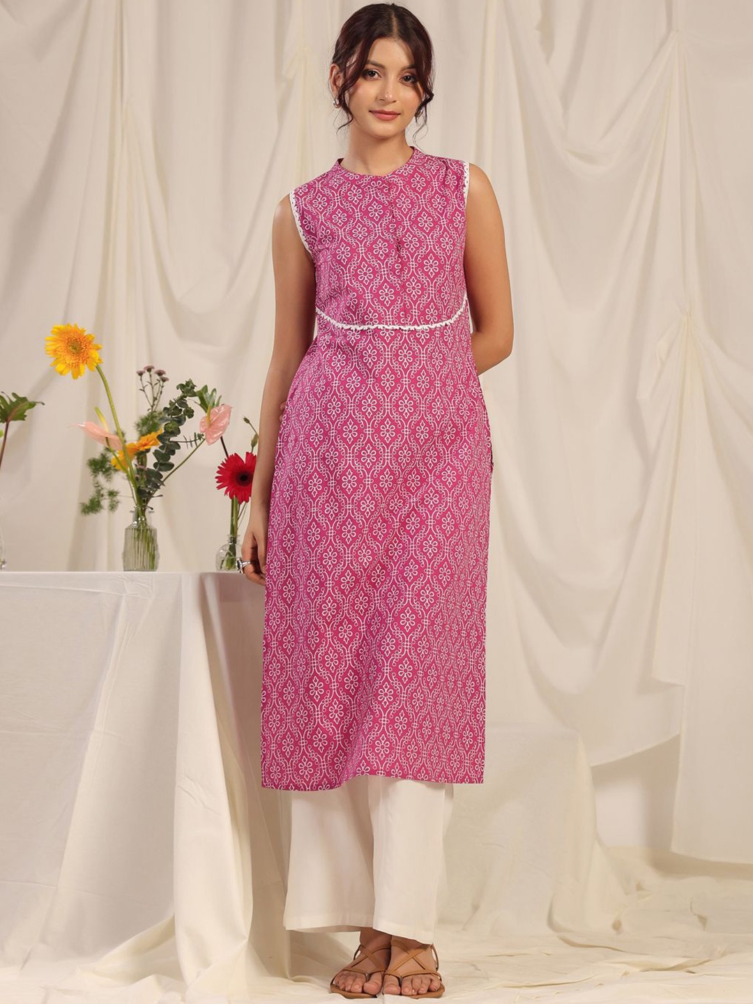 

anayna Women Floral Printed Kurta, Magenta